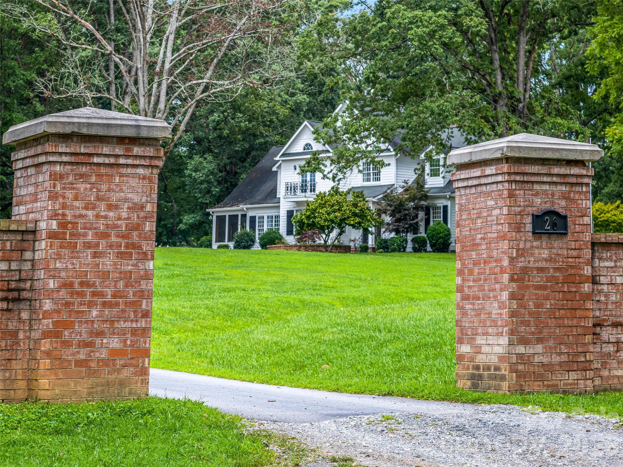 26 Cook Lane, Mills River, photo 2 of 8