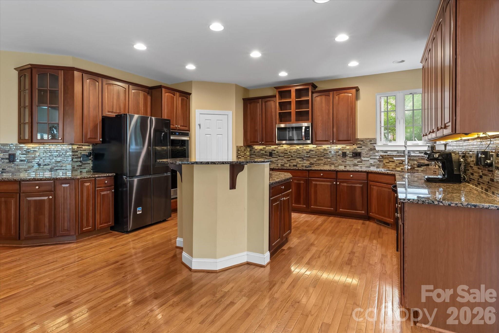 309 Stonewater Bay Lane, Mount Holly, photo 6 of 8