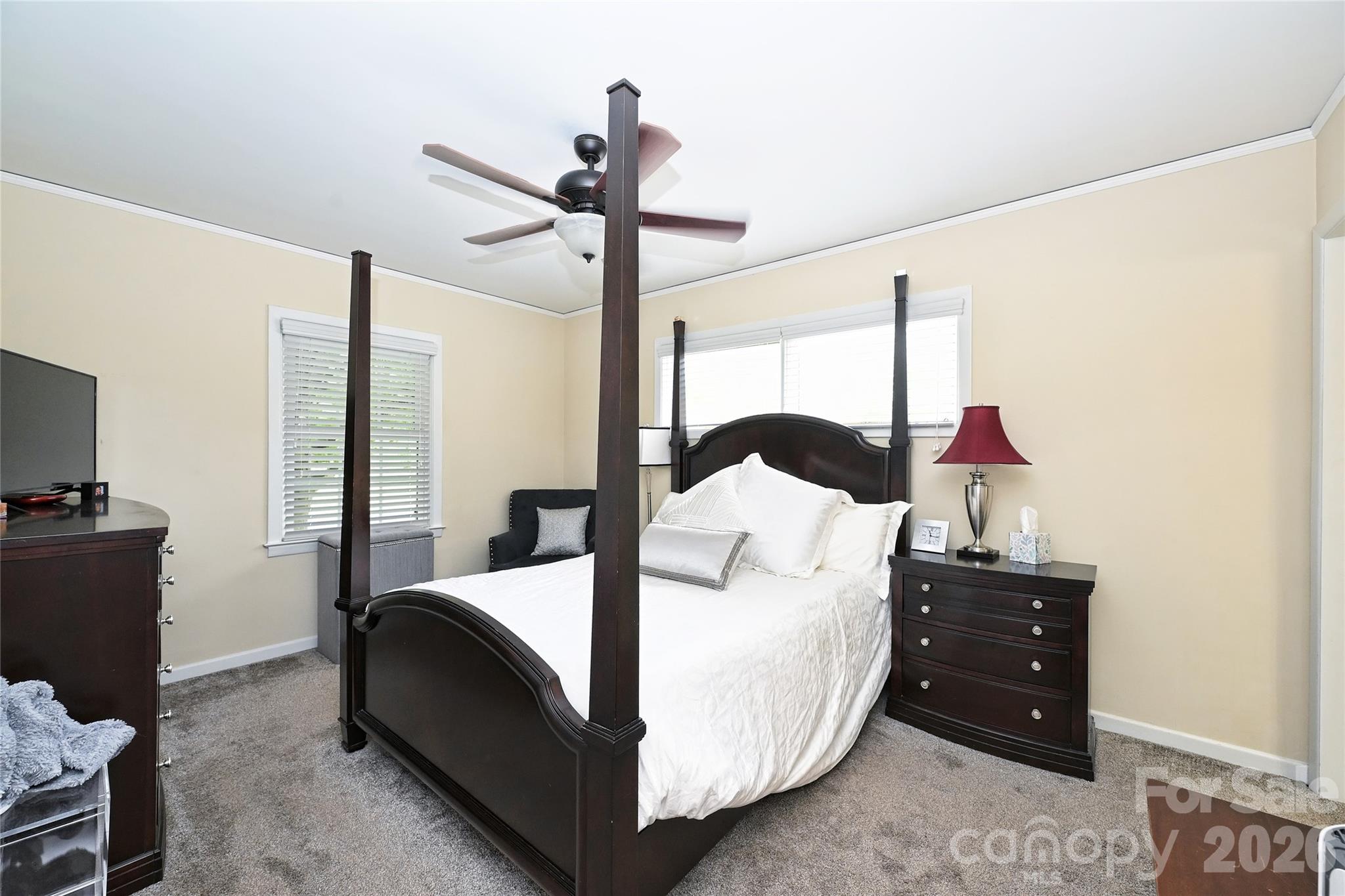 5801 Fairview Road, Charlotte, photo 4 of 8