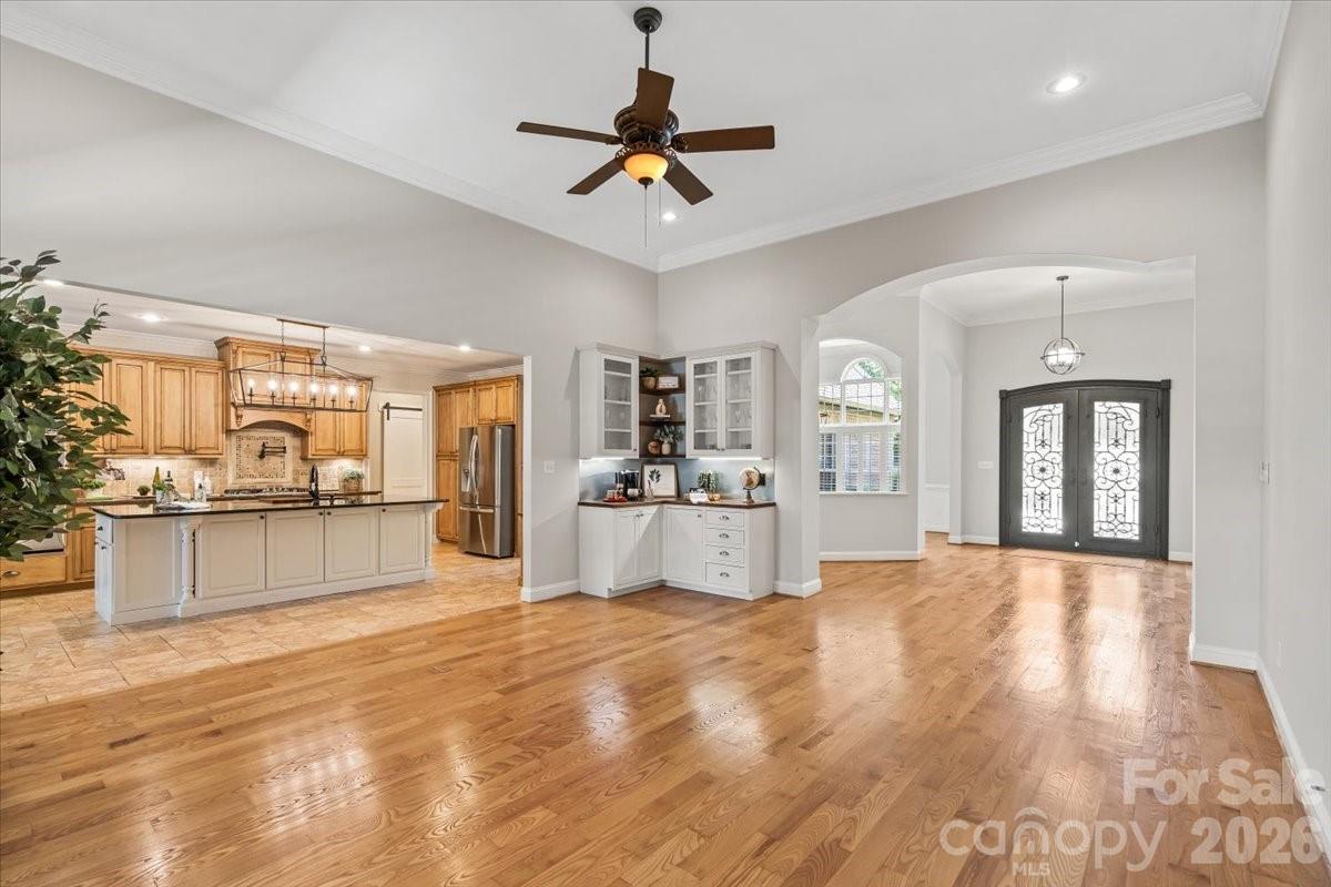 7832 Chapel Creek Drive, Denver, photo 8 of 8