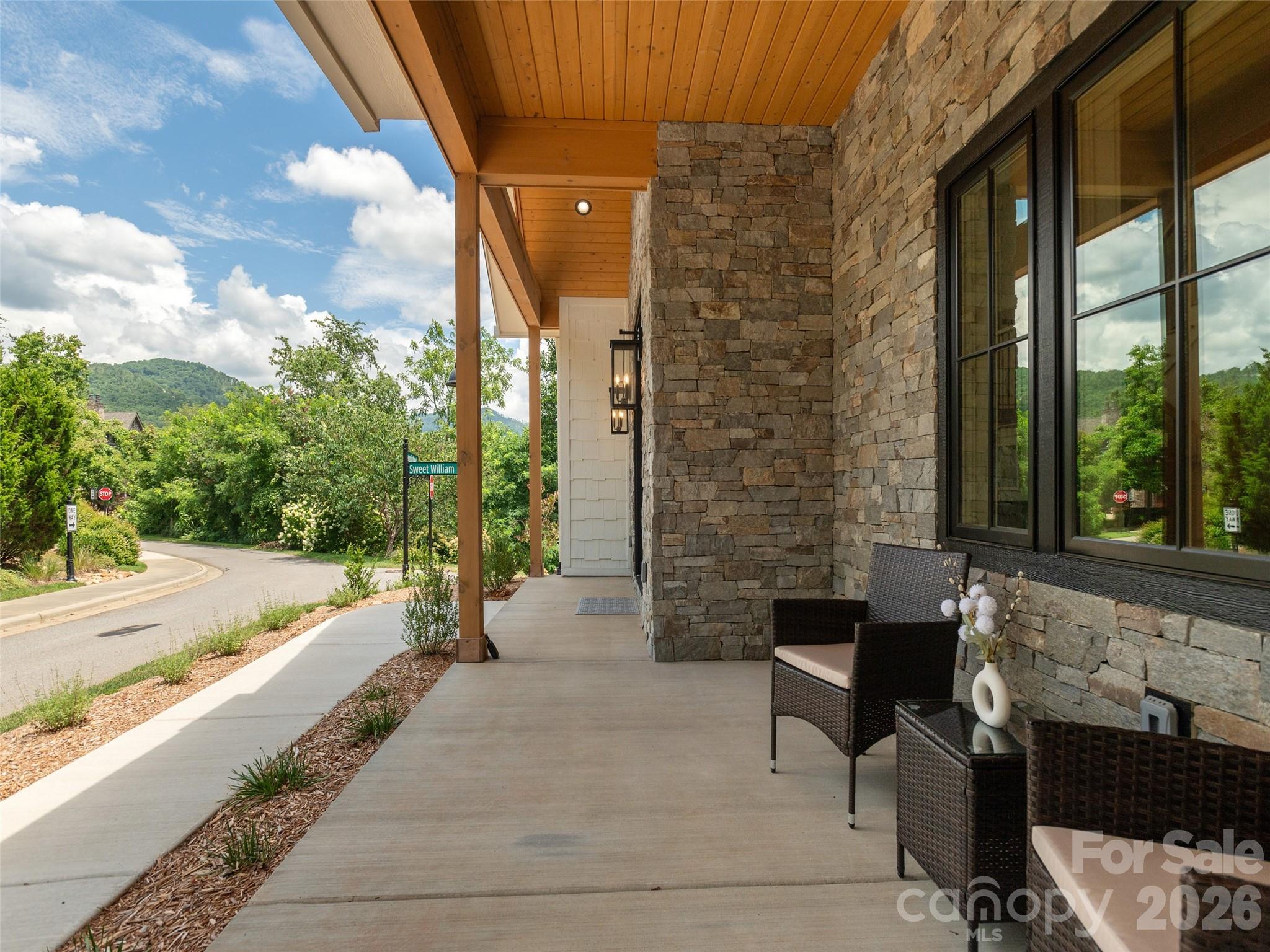 11 Magnolia View Trail, Asheville, photo 5 of 8