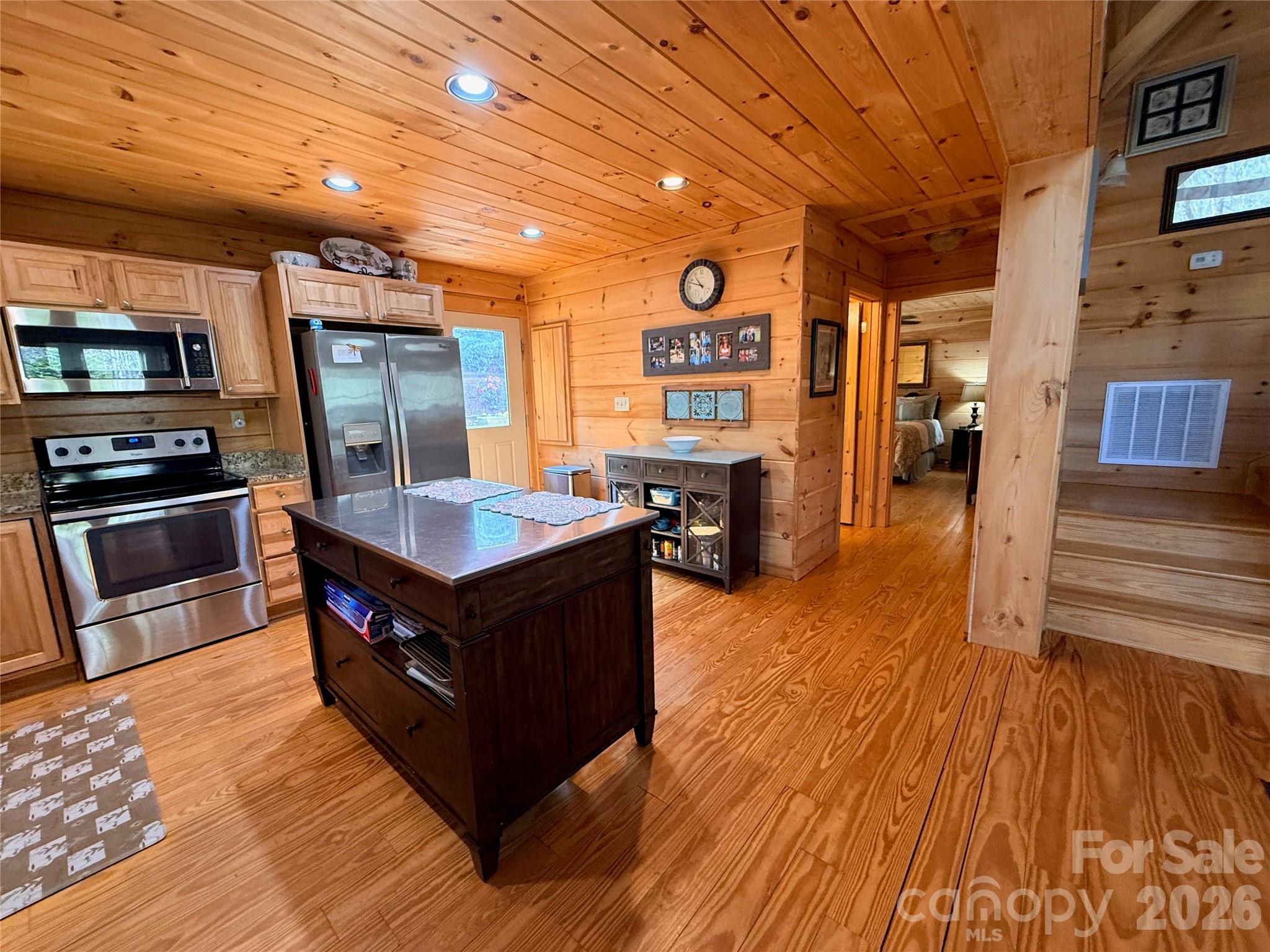3695 Nc 9 Highway N, Mill Spring, photo 4 of 8