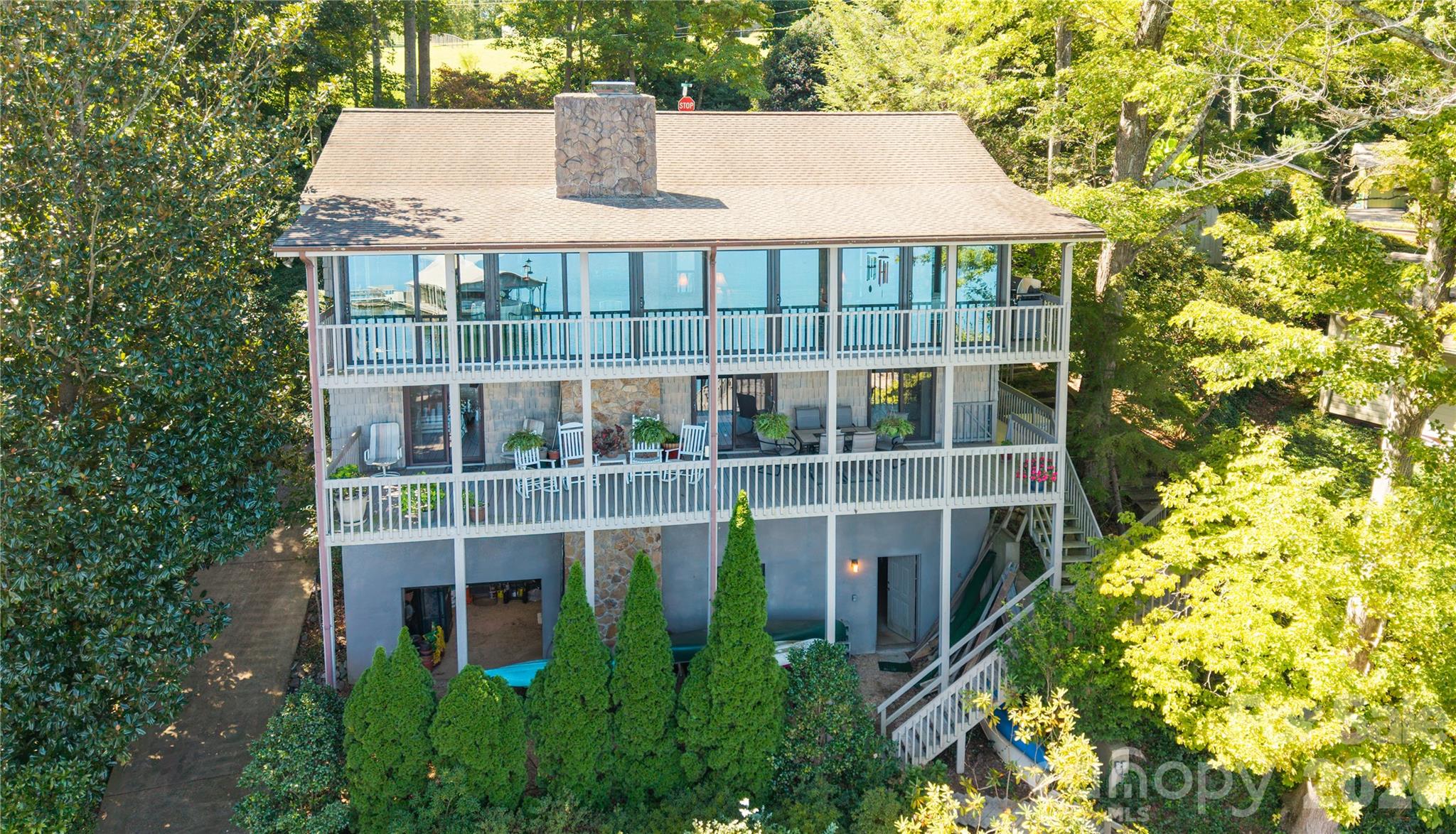 2231 N Point Drive, Nebo, photo 1 of 8