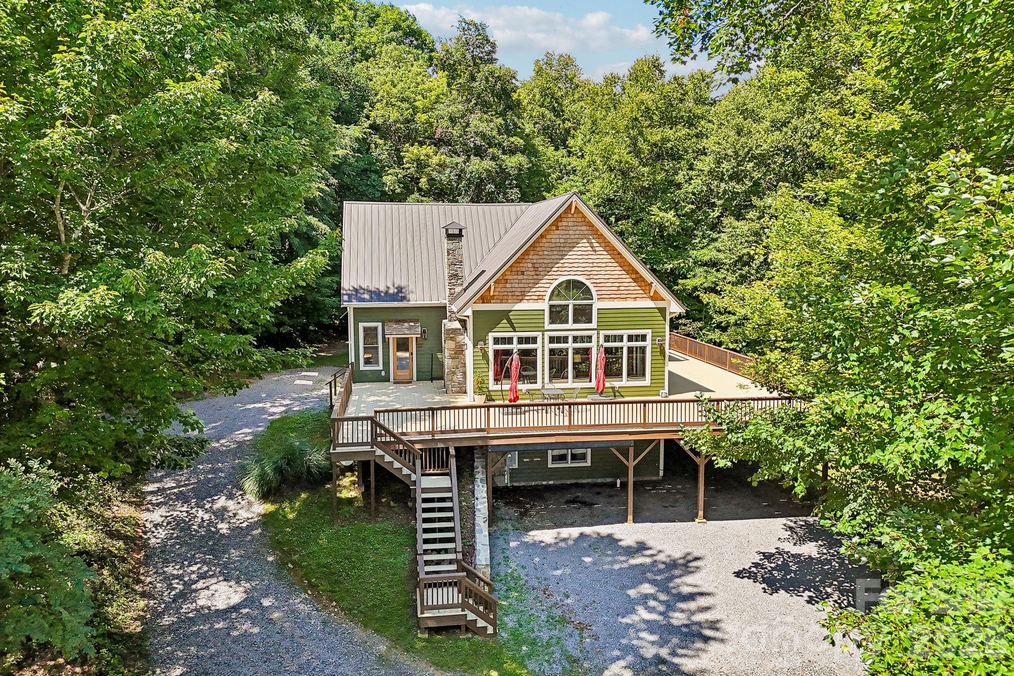 2705 Sand Branch Road, Black Mountain, photo 2 of 8