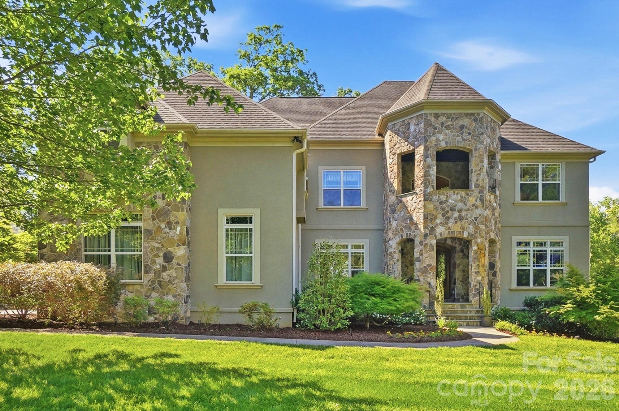 13302 Bally Bunnion Way, Davidson, photo 1 of 8