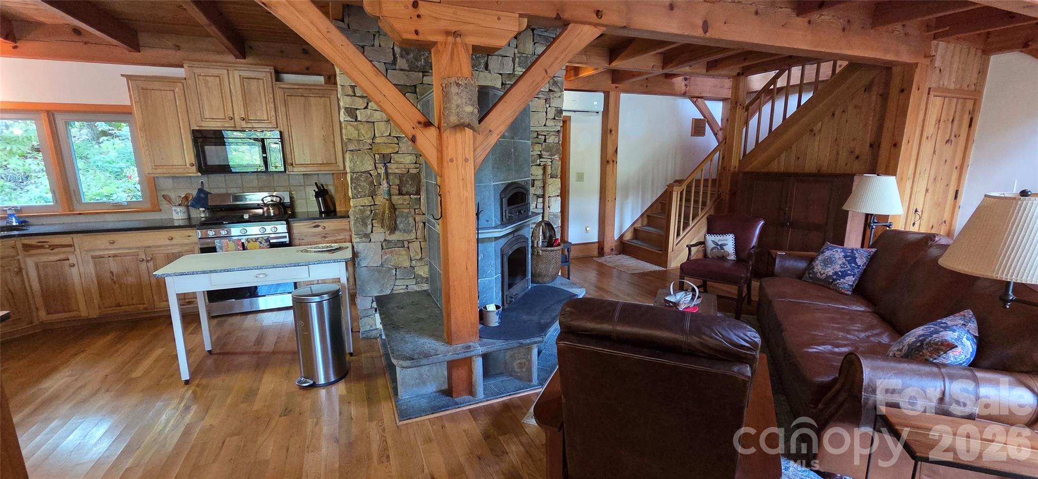 165 Winding Trail, Burnsville, photo 7 of 8
